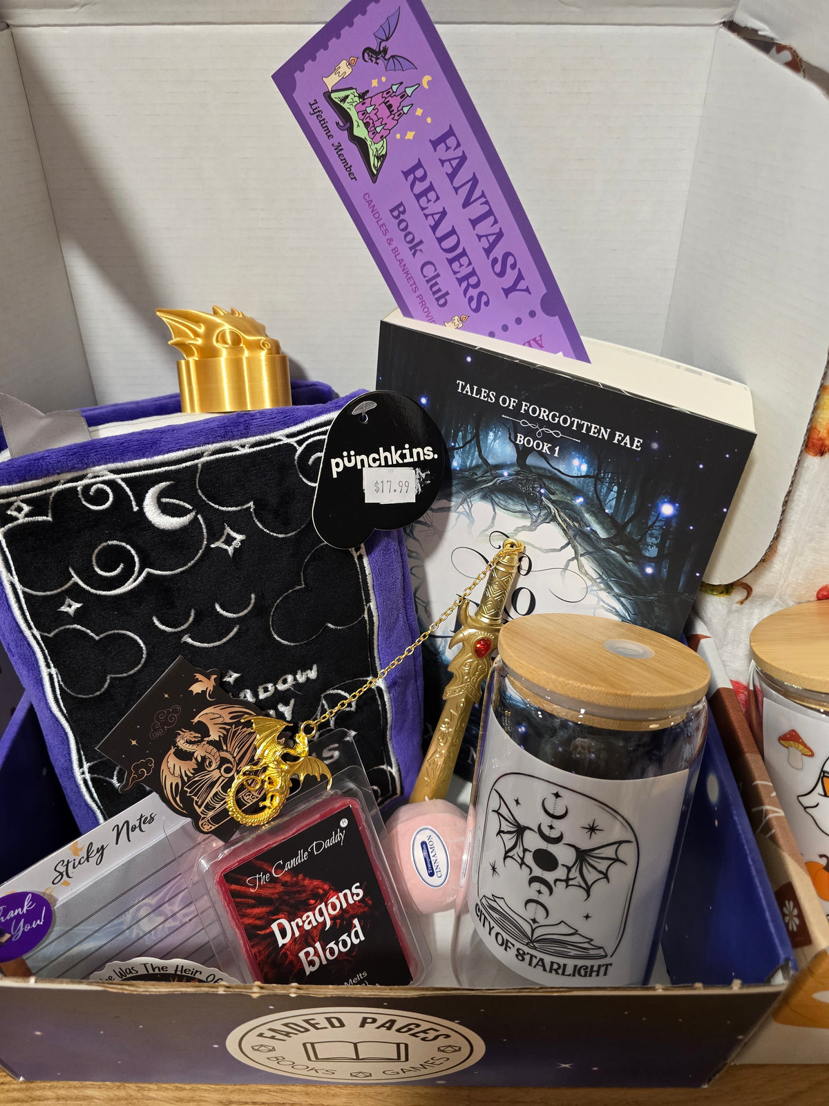 Exclusive Fantasy Book Box (pre-order)